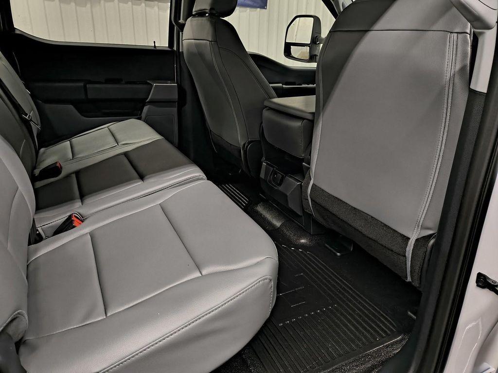 new 2025 Ford F-350 car