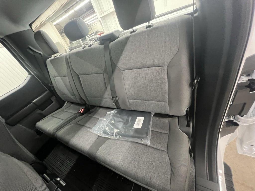 new 2025 Ford F-250 car