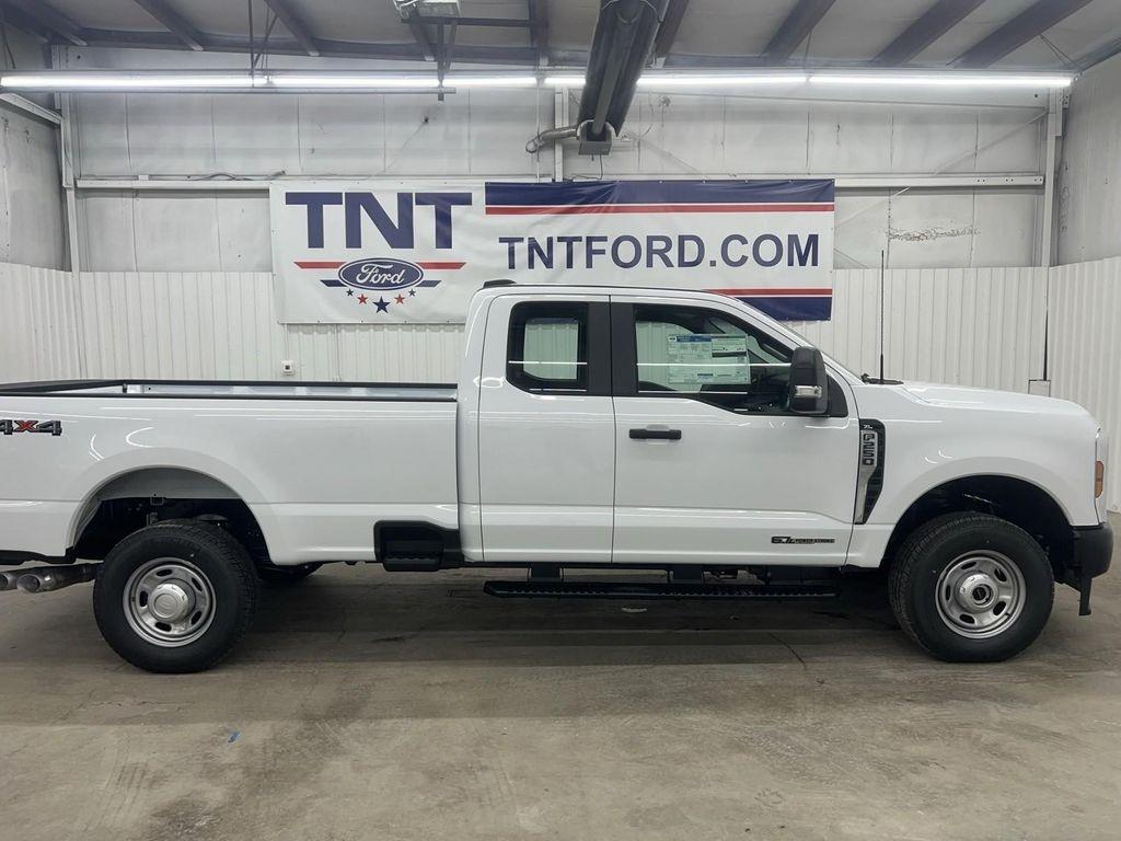 new 2025 Ford F-250 car