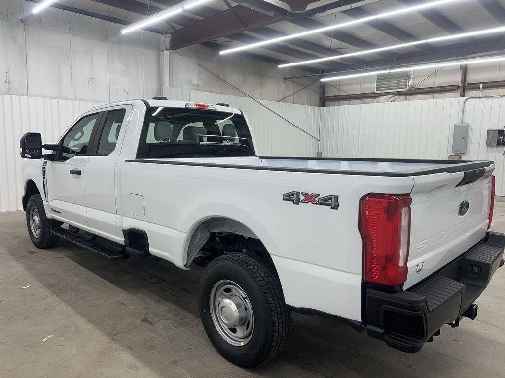new 2025 Ford F-250 car