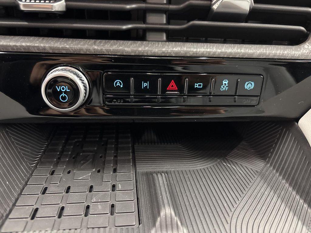 new 2025 Ford Explorer car, priced at $59,500