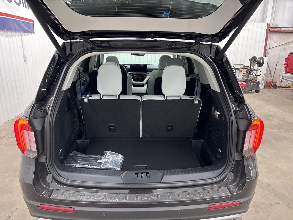 new 2025 Ford Explorer car, priced at $59,500