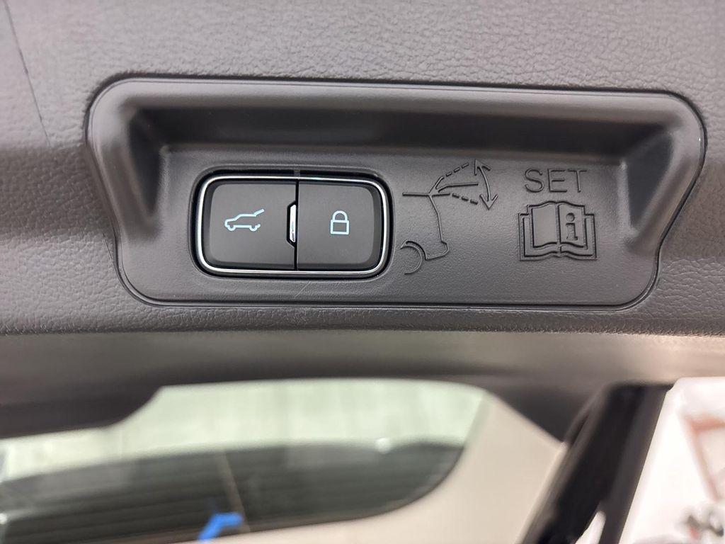 new 2025 Ford Explorer car, priced at $59,500