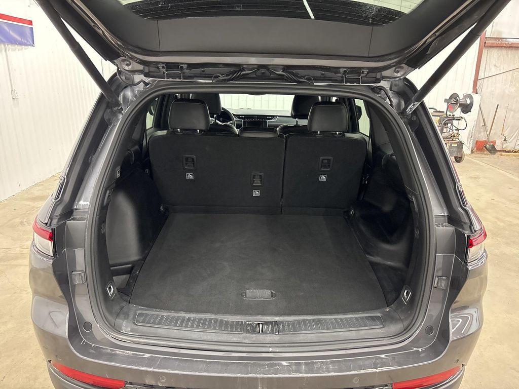 used 2023 Jeep Grand Cherokee car, priced at $31,000