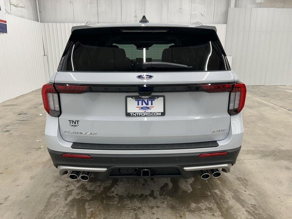 new 2025 Ford Explorer car
