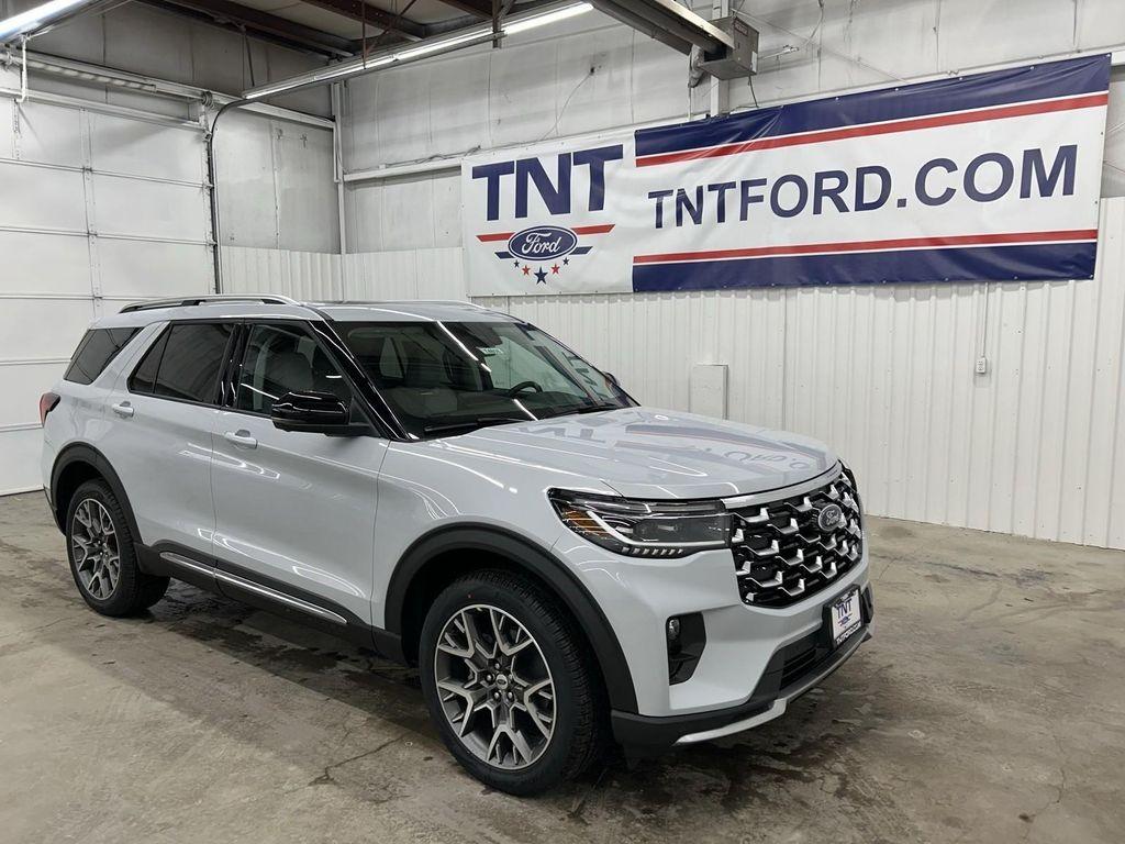 new 2025 Ford Explorer car
