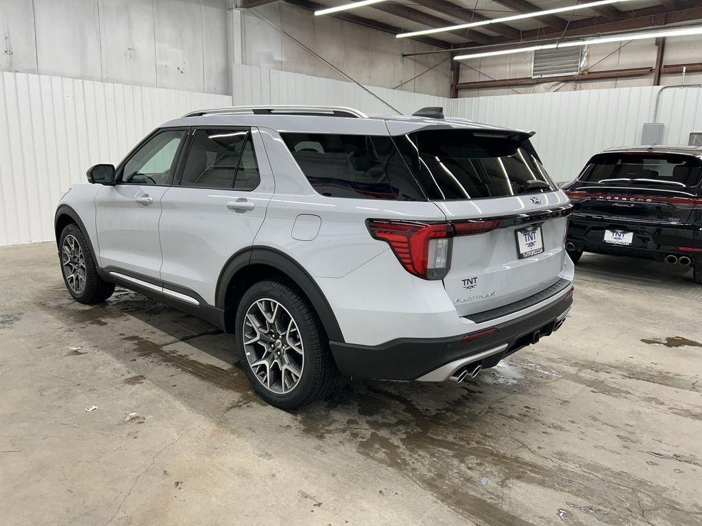 new 2025 Ford Explorer car