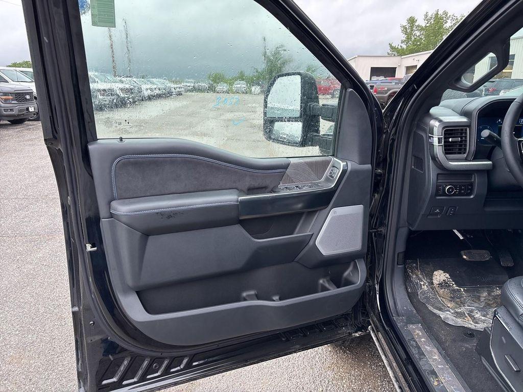 new 2025 Ford F-350 car