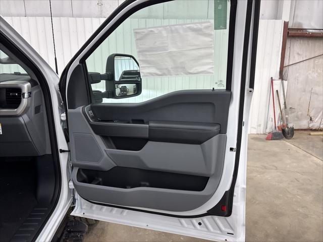 new 2025 Ford F-350 car