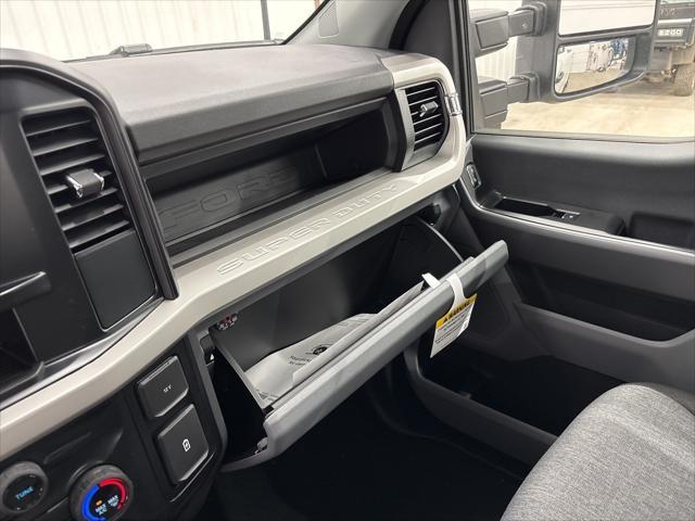 new 2025 Ford F-350 car