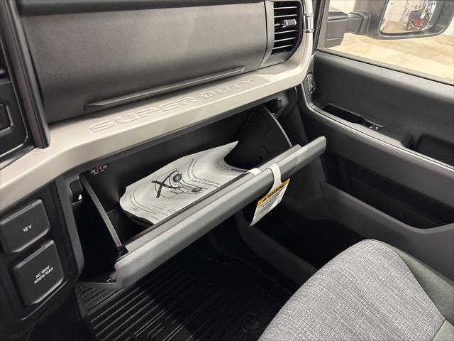 new 2025 Ford F-350 car