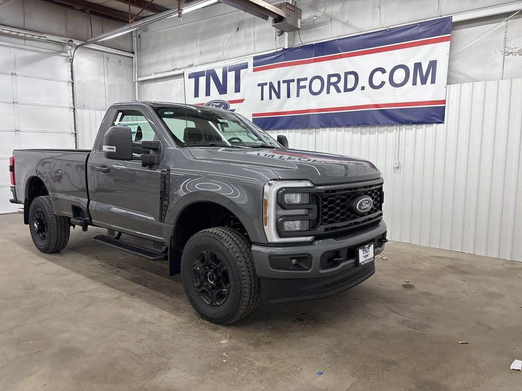 new 2025 Ford F-250 car
