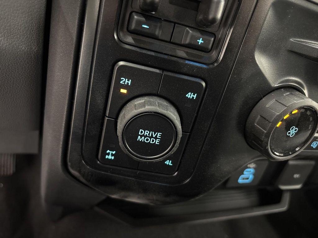 new 2025 Ford F-250 car