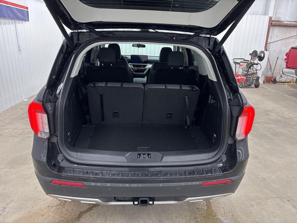 new 2025 Ford Explorer car, priced at $47,175