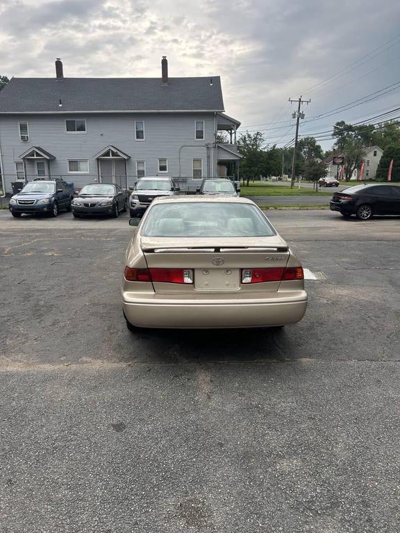 used 2000 Toyota Camry car, priced at $2,950