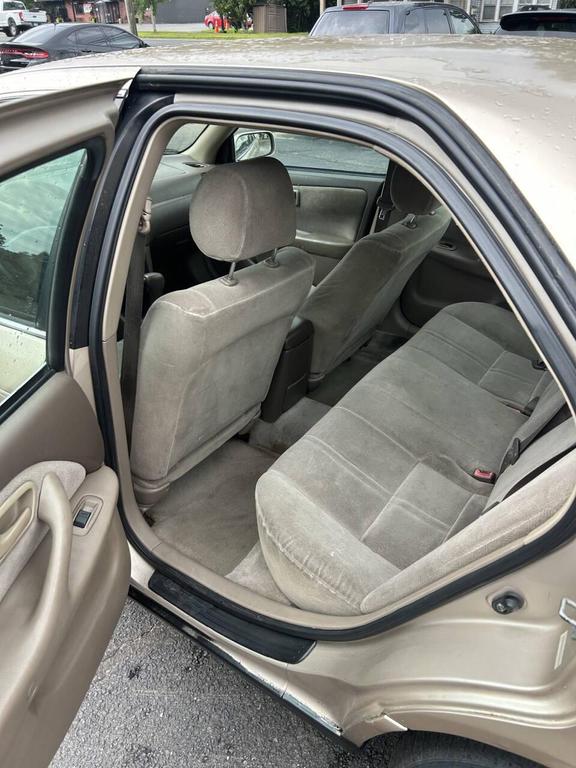 used 2000 Toyota Camry car, priced at $2,950