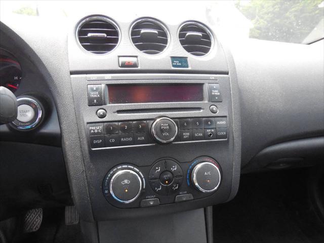 used 2009 Nissan Altima car, priced at $3,950