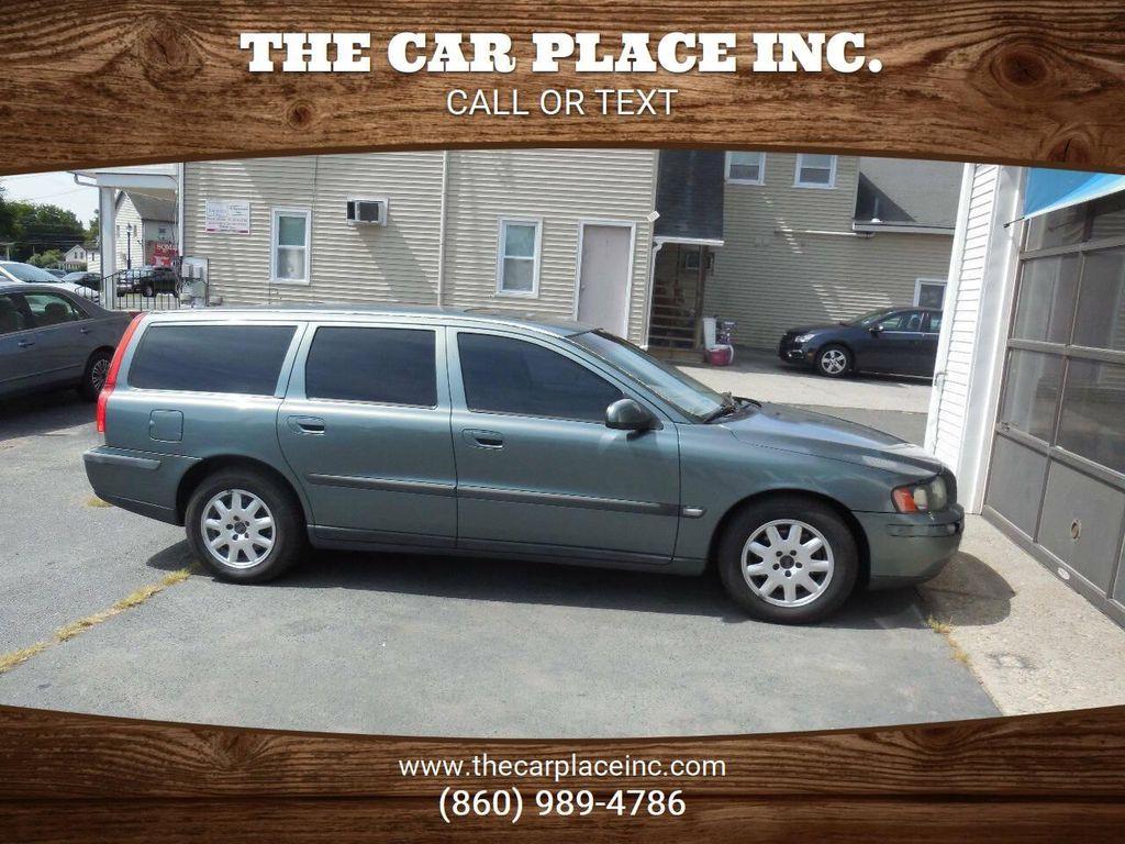 used 2001 Volvo V70 car, priced at $2,950