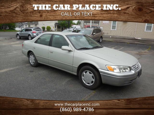 used 2000 Toyota Camry car, priced at $3,250