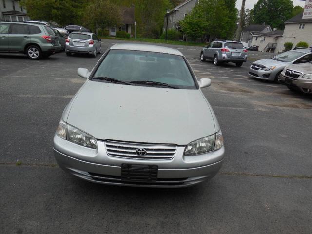 used 2000 Toyota Camry car, priced at $3,250
