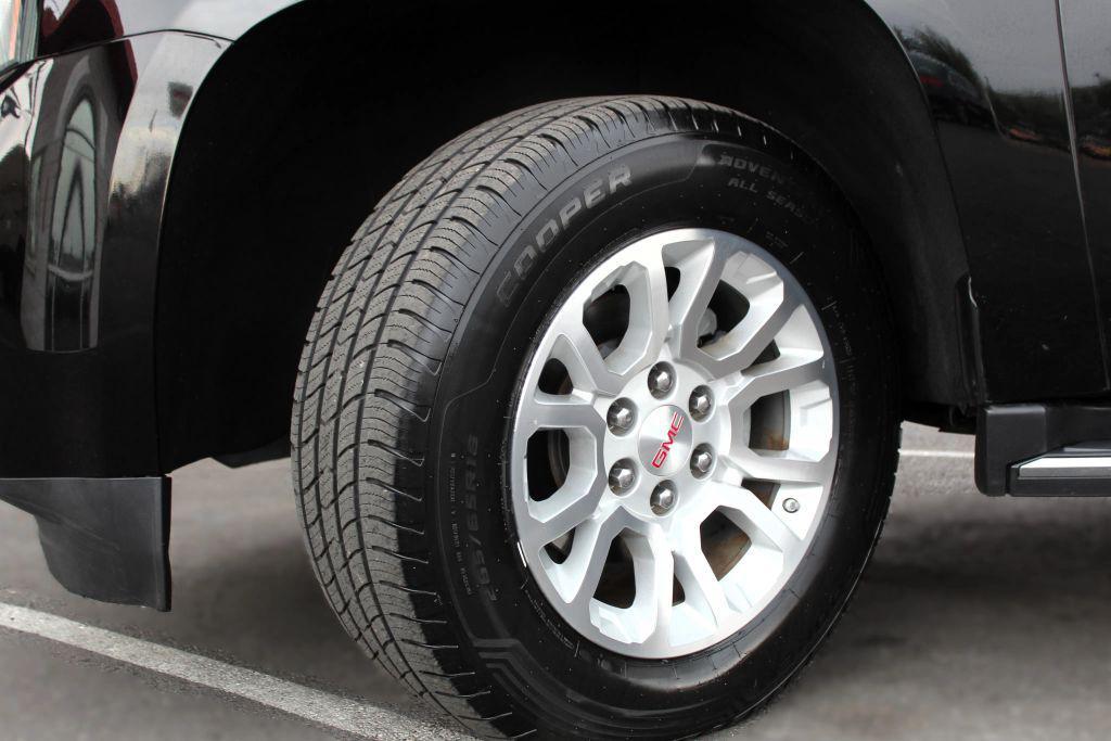 used 2017 GMC Yukon XL car, priced at $22,900