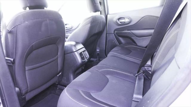 used 2015 Jeep Cherokee car, priced at $10,900