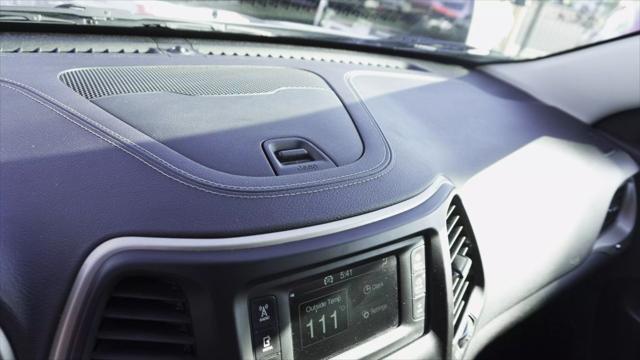 used 2015 Jeep Cherokee car, priced at $10,900