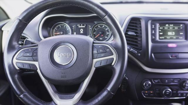 used 2015 Jeep Cherokee car, priced at $10,900