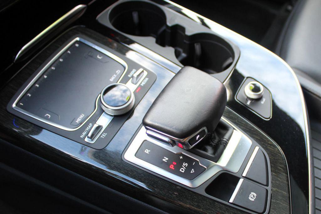 used 2017 Audi Q7 car, priced at $14,900