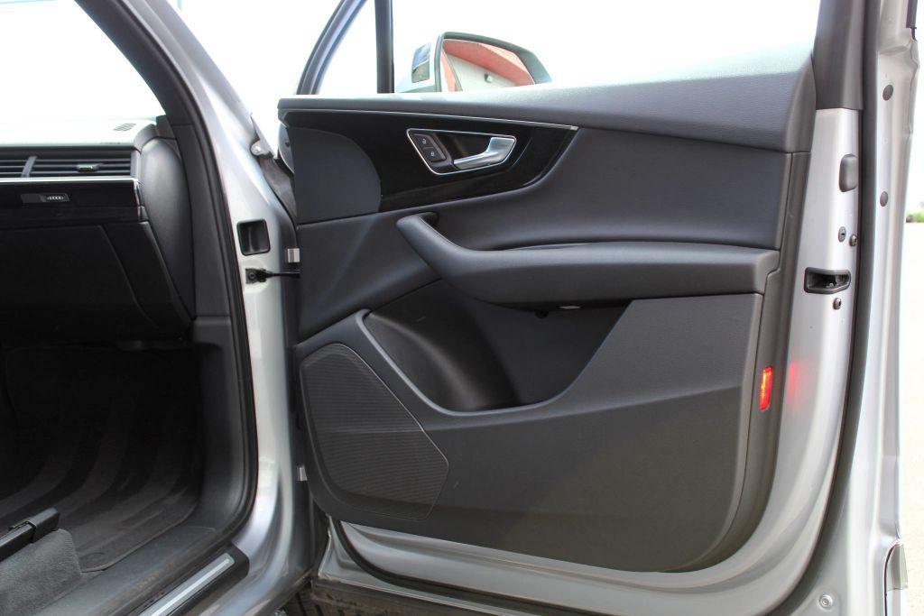 used 2017 Audi Q7 car, priced at $14,900