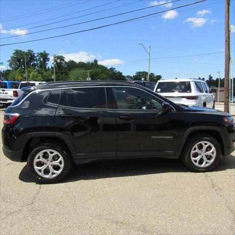 new 2024 Jeep Compass car, priced at $30,727