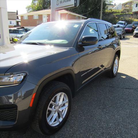 new 2025 Jeep Grand Cherokee car, priced at $40,675