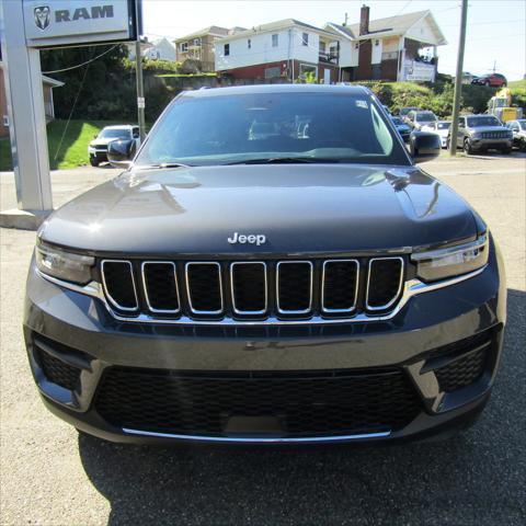 new 2025 Jeep Grand Cherokee car, priced at $40,675