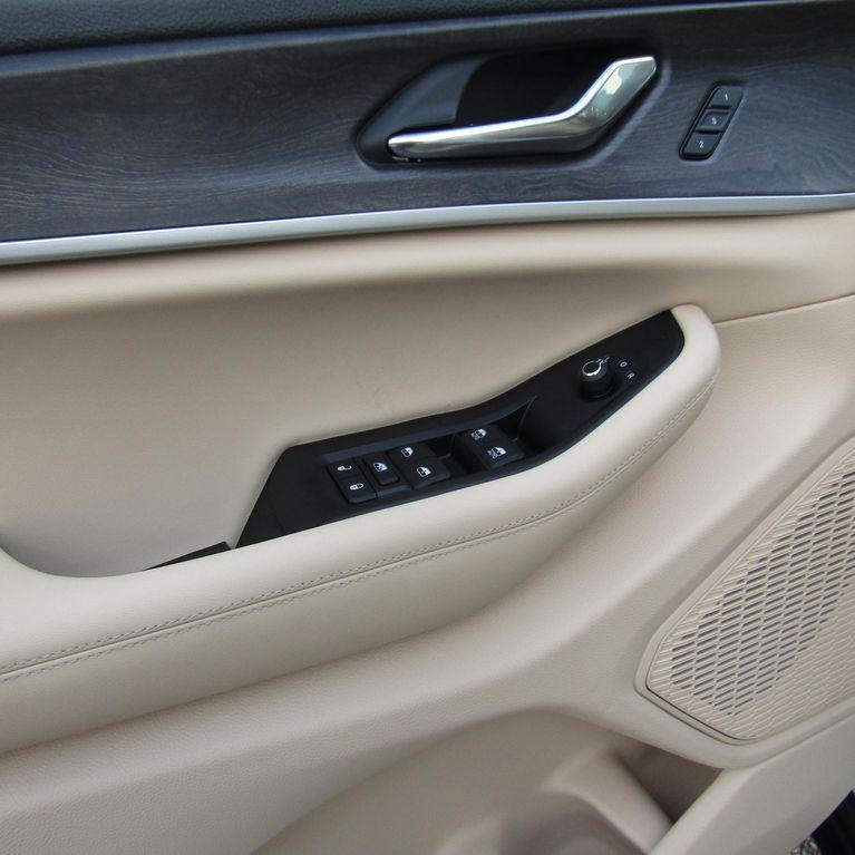 new 2025 Jeep Grand Cherokee car, priced at $40,313