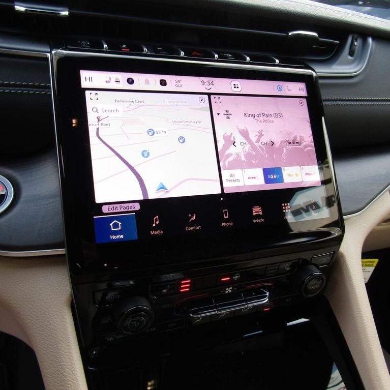 new 2025 Jeep Grand Cherokee car, priced at $40,313