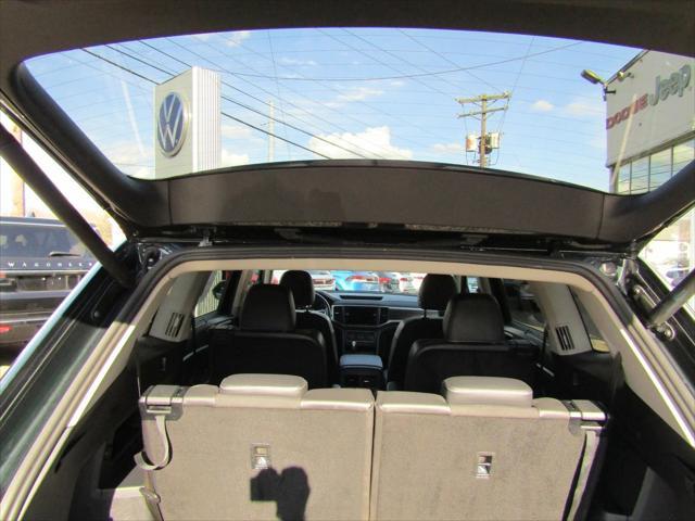 used 2021 Volkswagen Atlas car, priced at $28,998