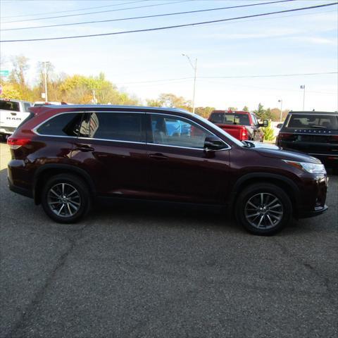 used 2019 Toyota Highlander car, priced at $26,998