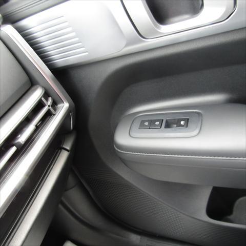used 2024 Hyundai Santa Fe car, priced at $33,998