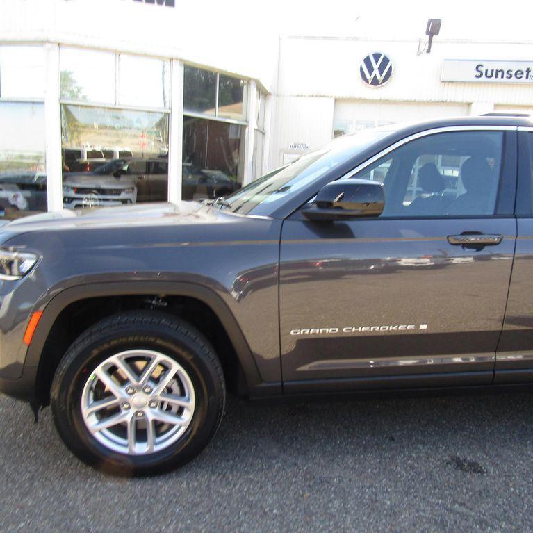 new 2025 Jeep Grand Cherokee car, priced at $33,415