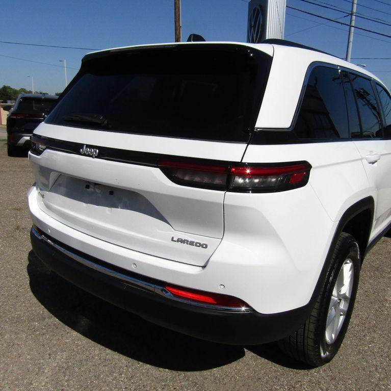 new 2025 Jeep Grand Cherokee car, priced at $32,879