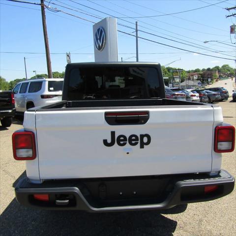 new 2024 Jeep Gladiator car, priced at $37,841