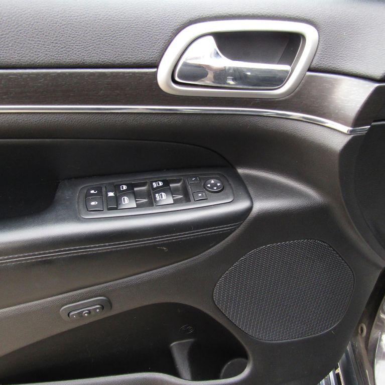 used 2018 Jeep Grand Cherokee car, priced at $19,990