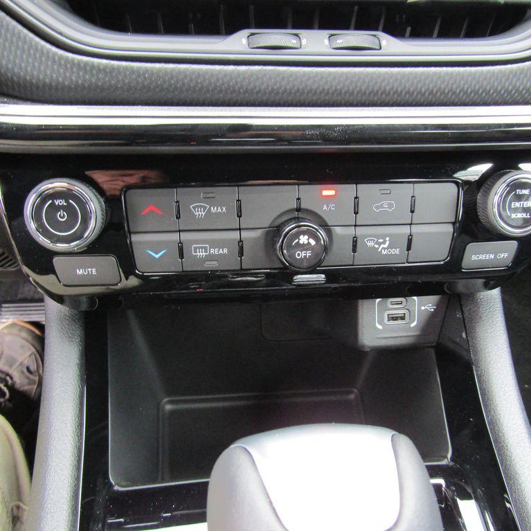 used 2018 Jeep Cherokee car, priced at $14,996