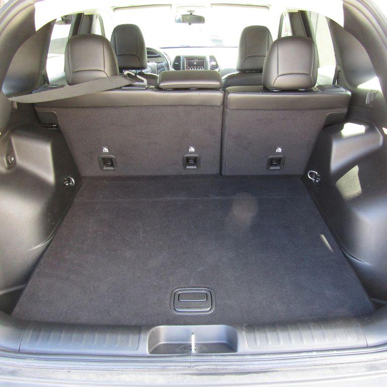 used 2019 Jeep Cherokee car, priced at $18,975