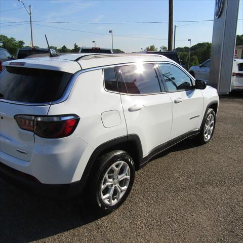 new 2024 Jeep Compass car, priced at $30,179