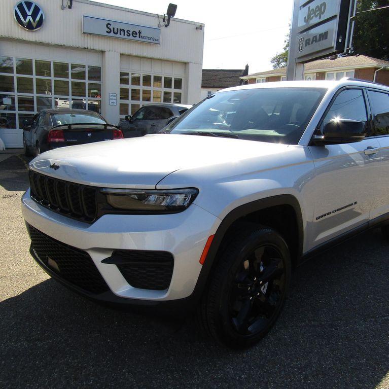 new 2025 Jeep Grand Cherokee car, priced at $36,813