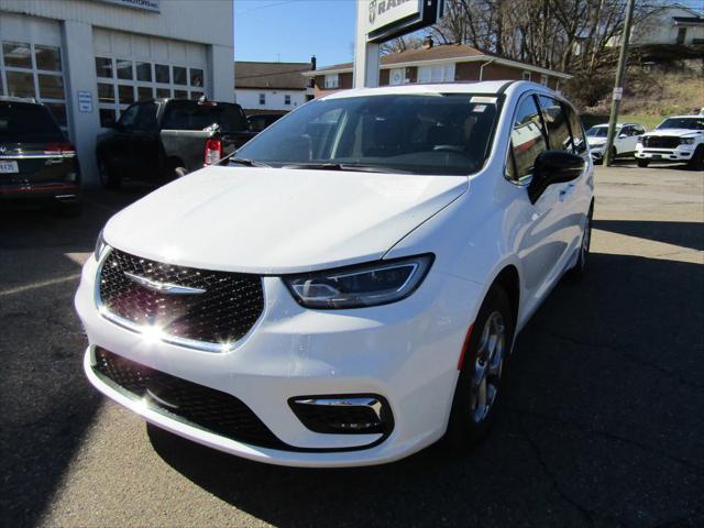 new 2024 Chrysler Pacifica car, priced at $50,251