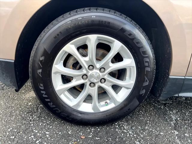 used 2019 Chevrolet Equinox car, priced at $10,995