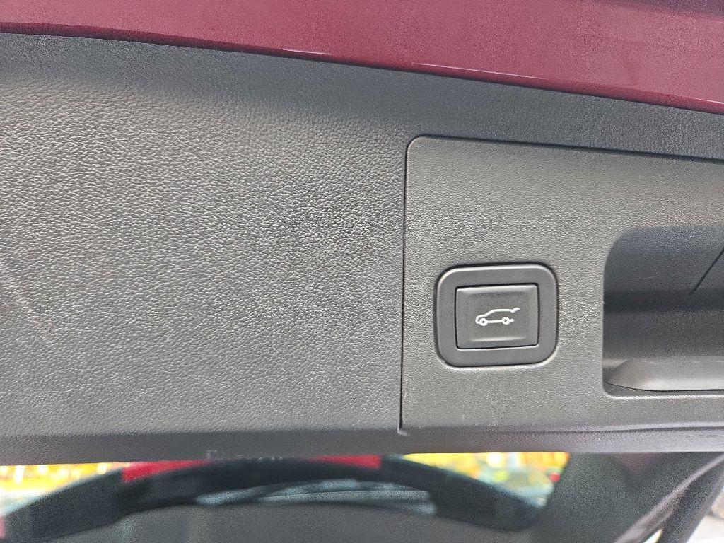 used 2017 Cadillac XT5 car, priced at $12,495