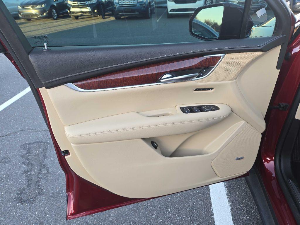 used 2017 Cadillac XT5 car, priced at $12,495